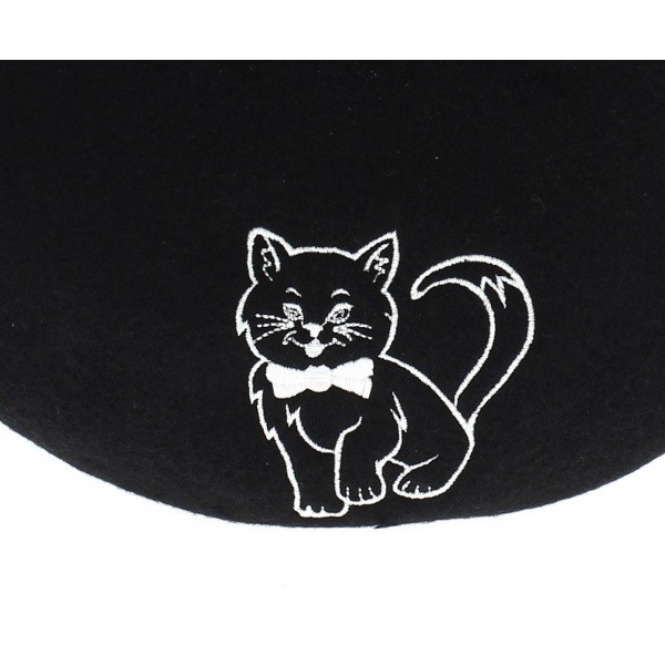 Beret cat