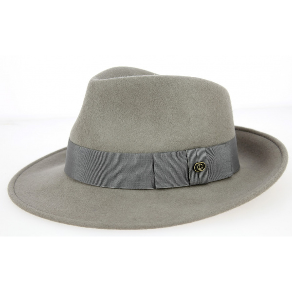 Chapeau fedora gris